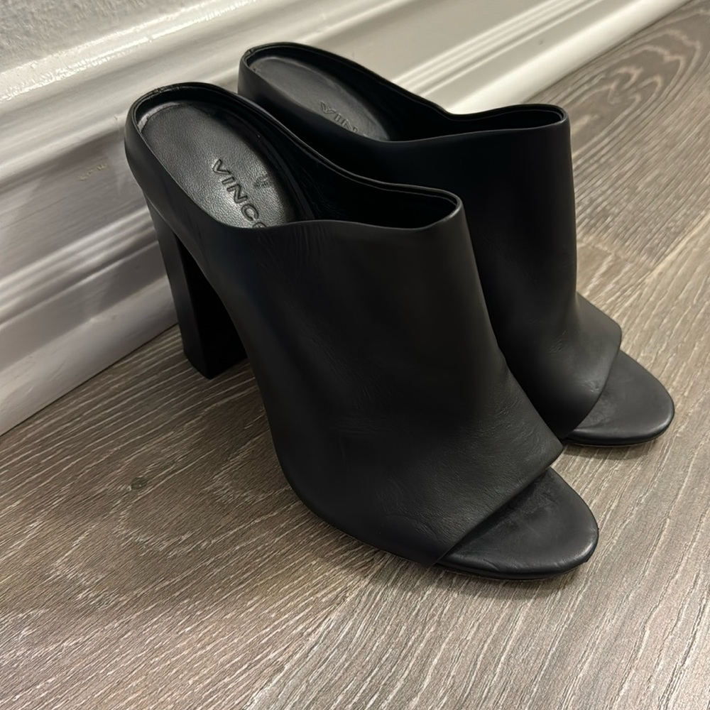 Vince heels
